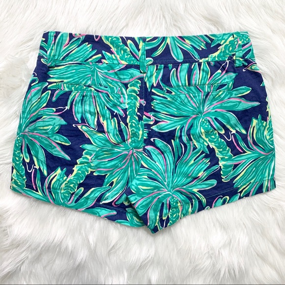 SOLD-Lilly Pulitzer Beachy Floral Print Shorts - Picture 3 of 6